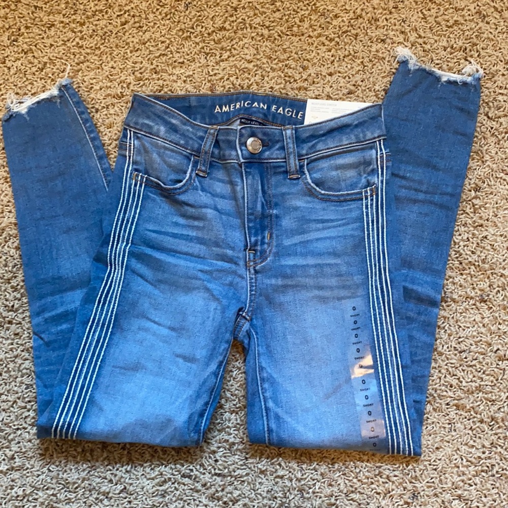 American Eagle hi-rise jogging crop